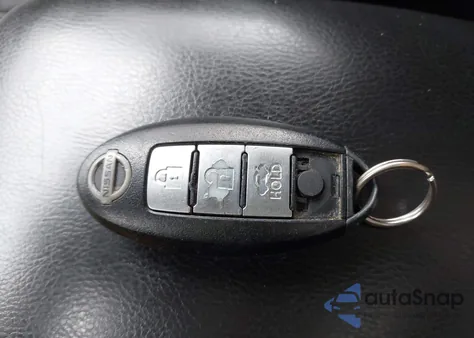 2014 Nissan Sentra Sr z USA, uszkodzony, nr VIN 3N1AB7AP8EY221719